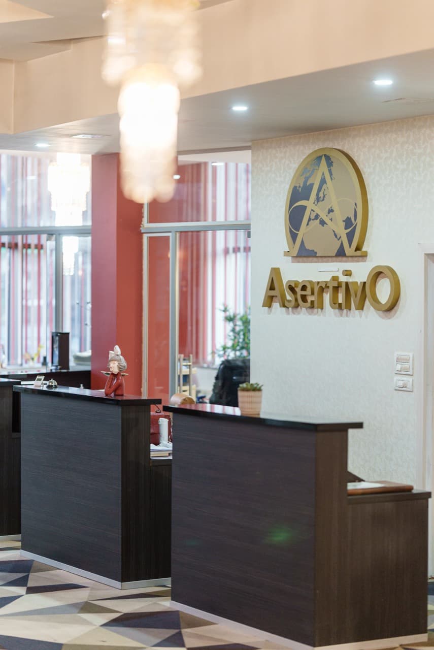 Receptie si hol de intrare la AsertivO Otopeni